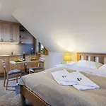 Hotel apartamentowy Rohace