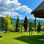Hotel apartamentowy Rohace Zuberzec