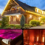 Rohace Hotel apartamentowy 3*