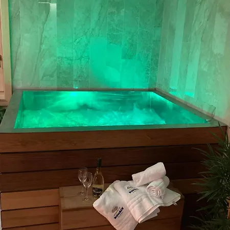 Rohace Aparthotel 3*