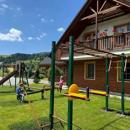 Rohace Hotel apartamentowy 3*